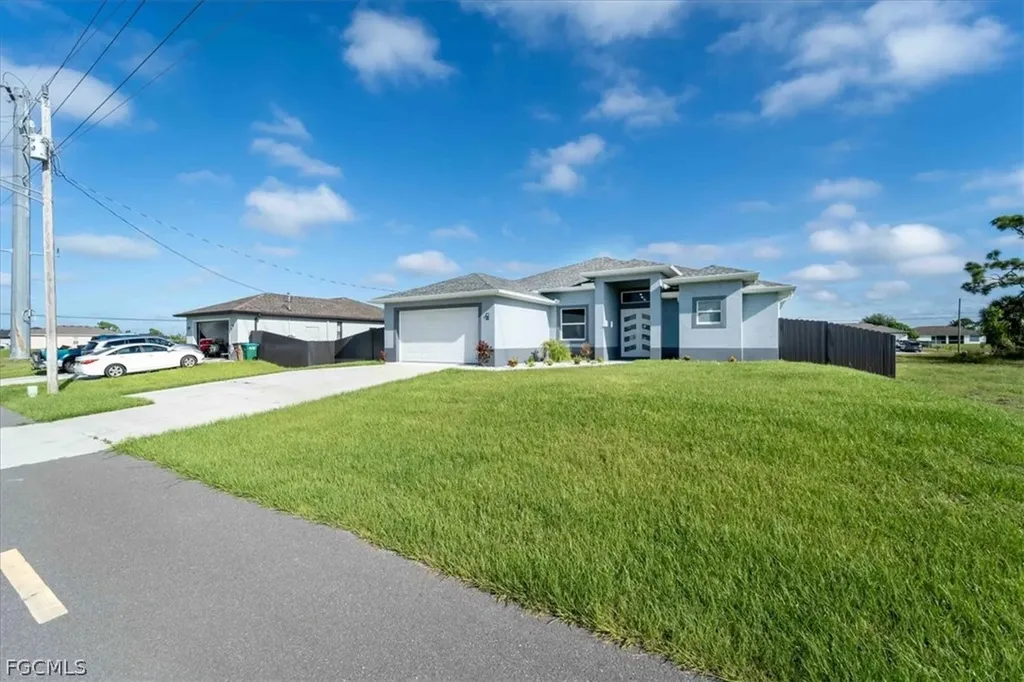 2317 Kismet Parkway W Cape Coral FL 33993