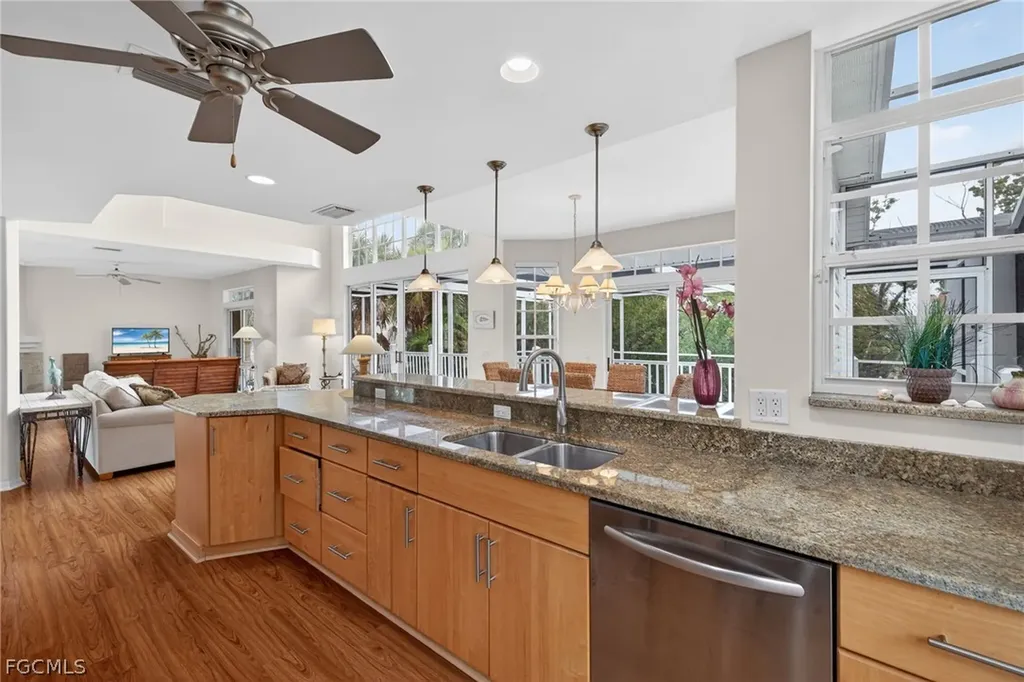 927 Almas Court Sanibel FL 33957