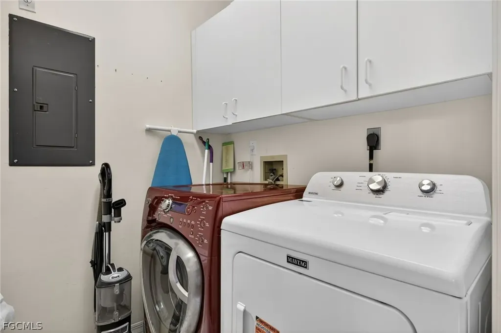 927 Almas Court Sanibel FL 33957