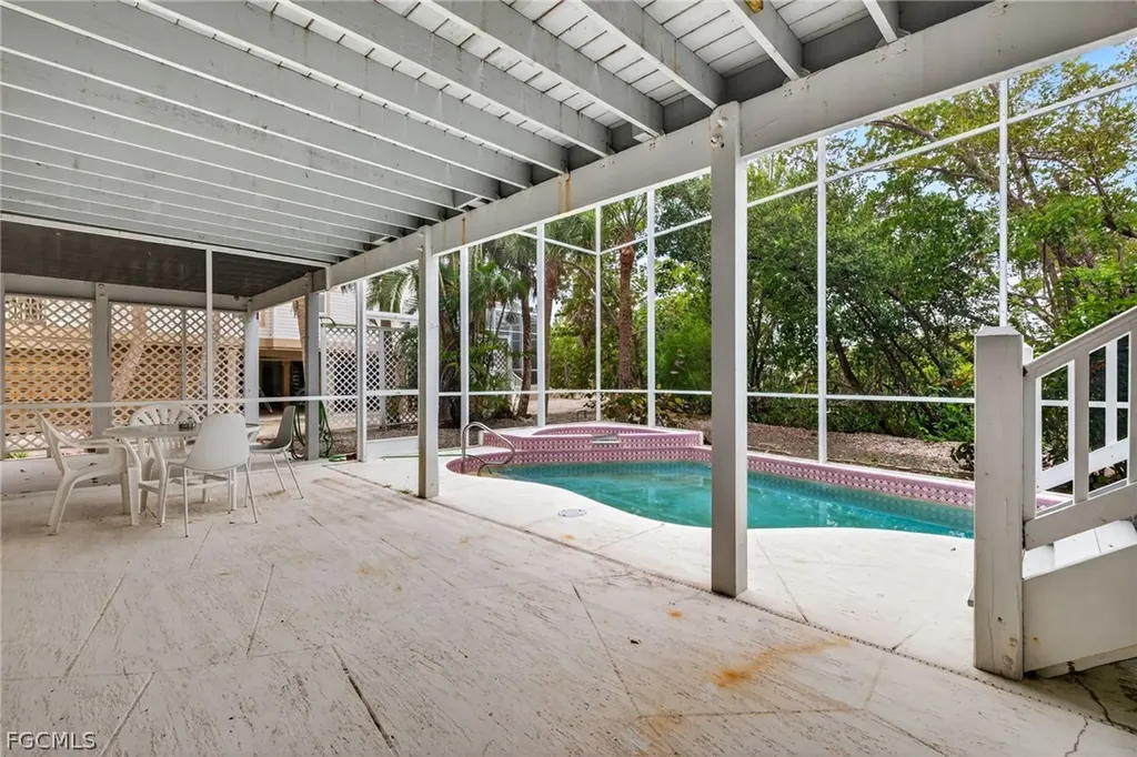 927 Almas Court Sanibel FL 33957