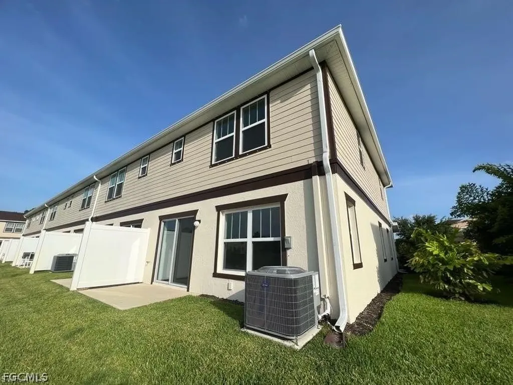 6391 Brant Bay Boulevard North Fort Myers FL 33917