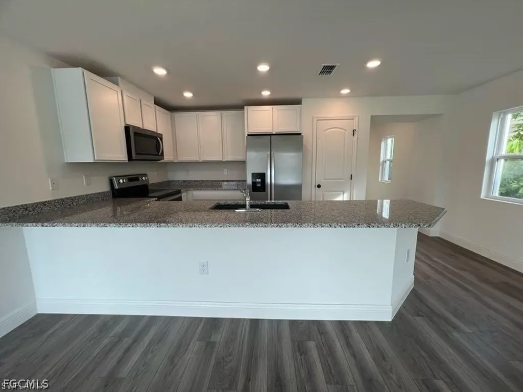 6391 Brant Bay Boulevard North Fort Myers FL 33917