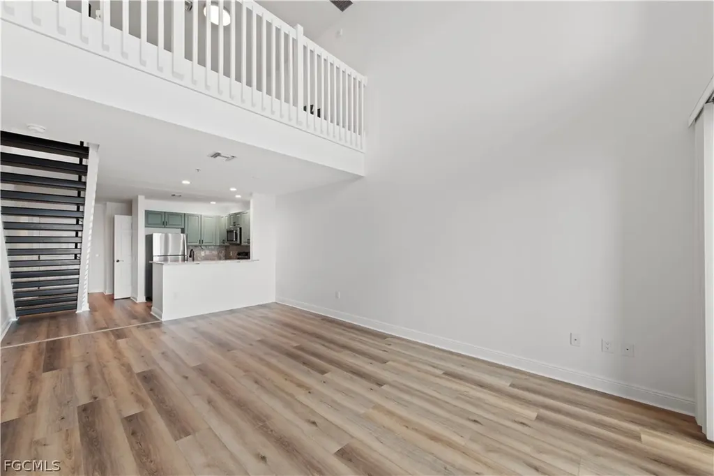 2745 1st Street Fort Myers FL 33916