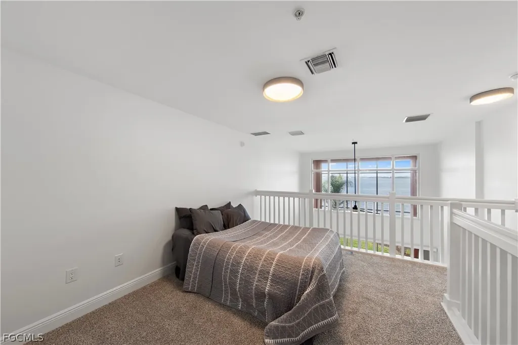 2745 1st Street Fort Myers FL 33916