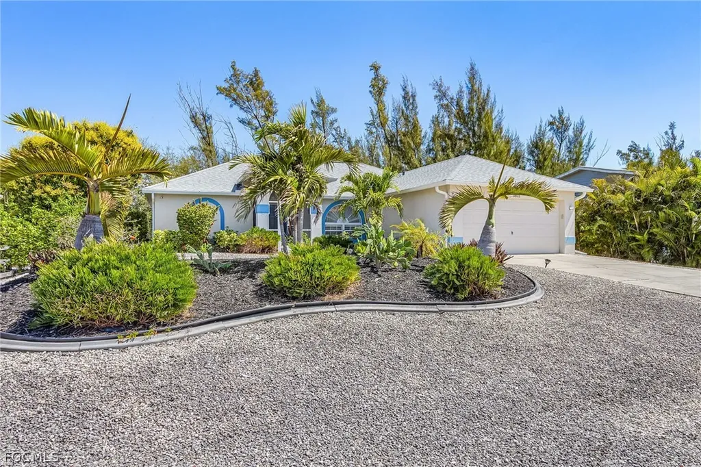 ST. James City FL, 3852 Stabile Road