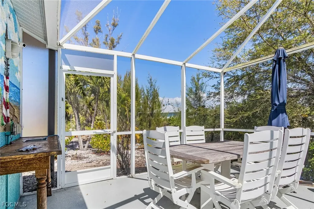 3852 Stabile Road St. James City FL 33956