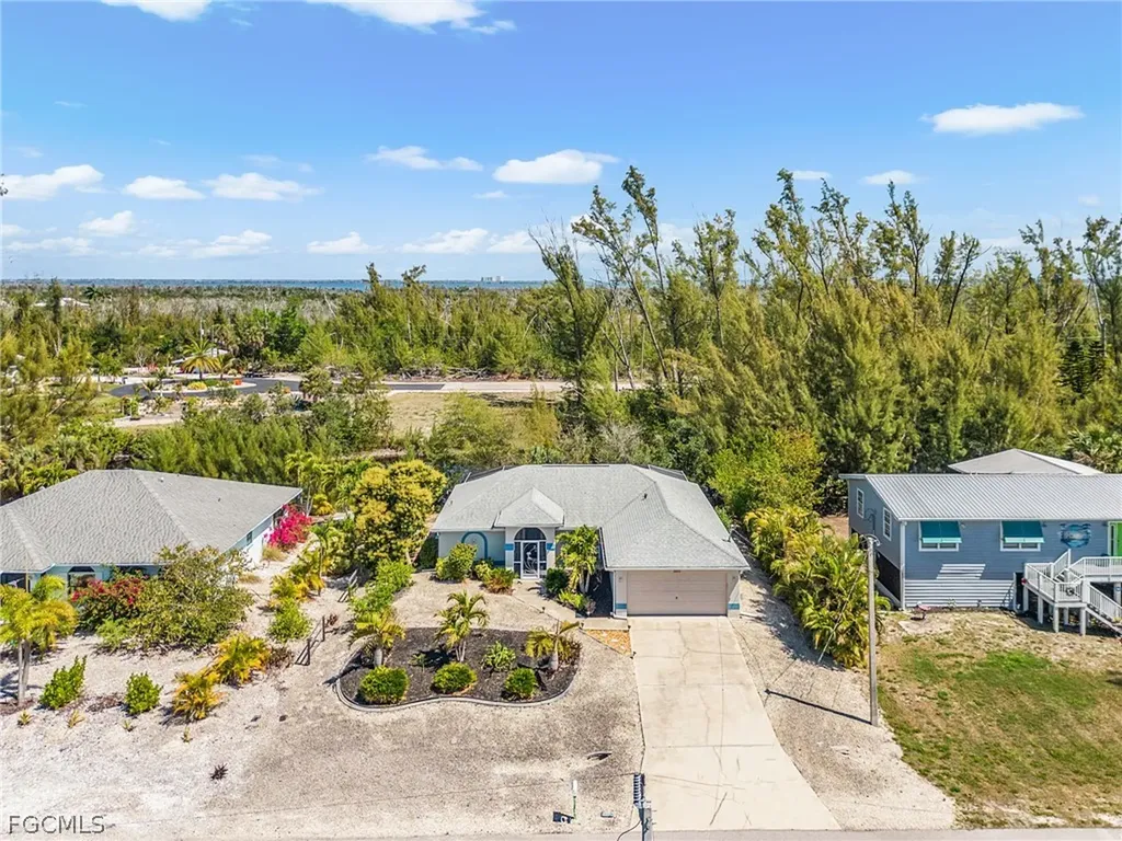 3852 Stabile Road St. James City FL 33956