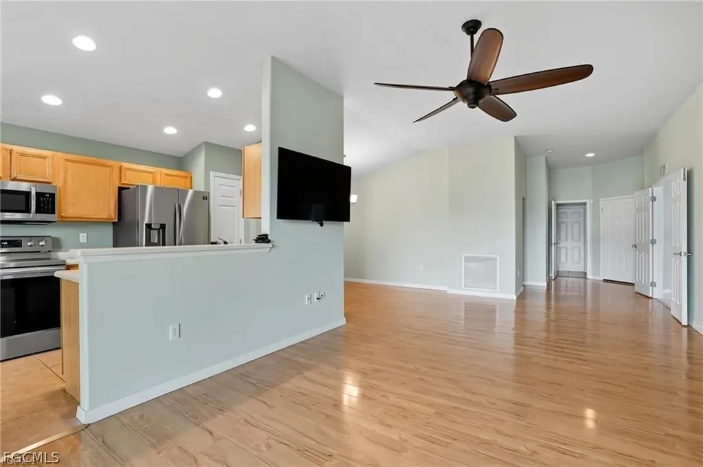 2427 Woodbourne Place Cape Coral FL 33991