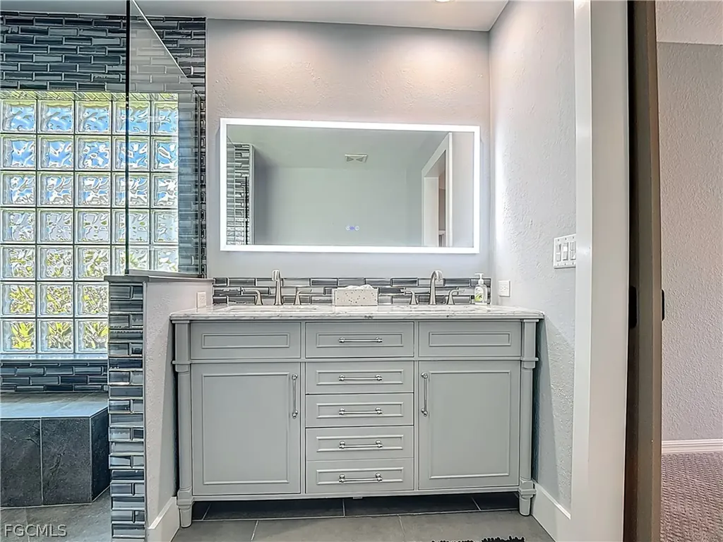 1670 Palo Duro Boulevard North Fort Myers FL 33917