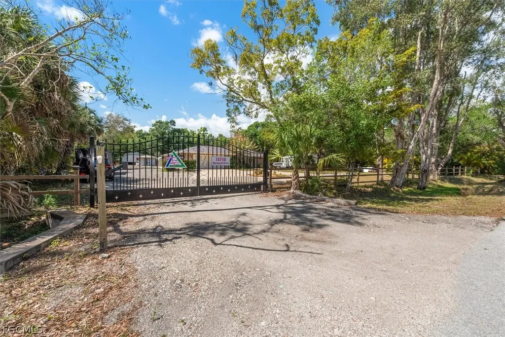 15710 Shamrock Drive Fort Myers FL 33912