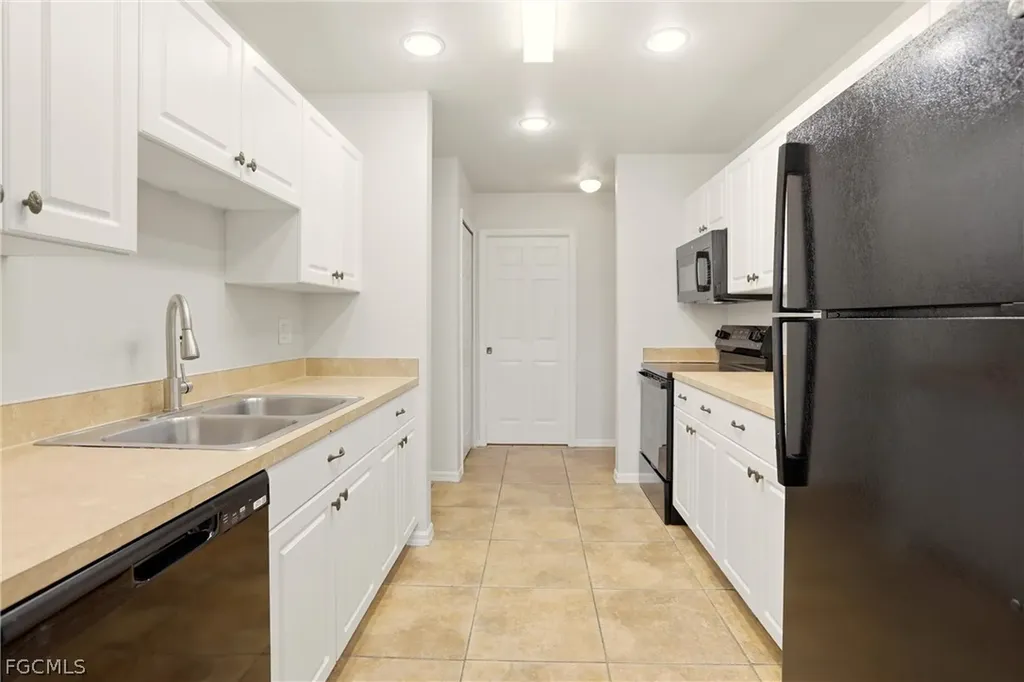 2607 30th Street SW Lehigh Acres FL 33976