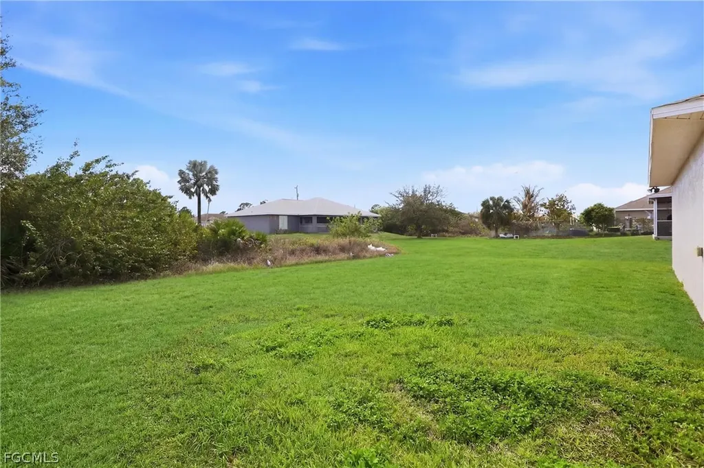 2607 30th Street SW Lehigh Acres FL 33976