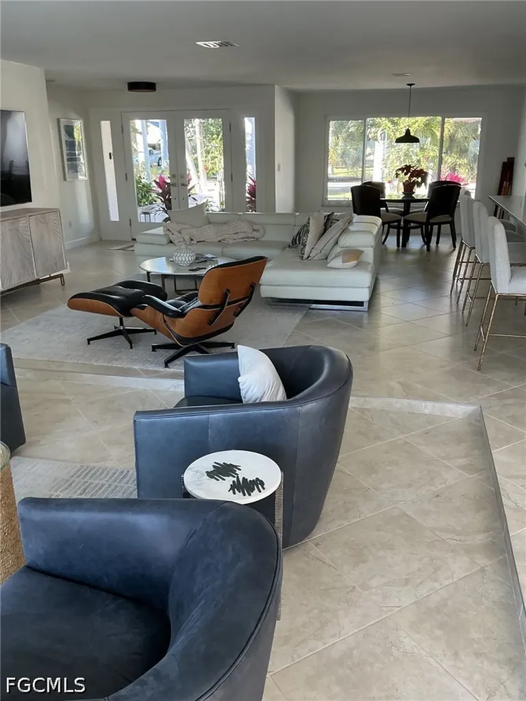 132 El Dorado Parkway W Cape Coral FL 33914