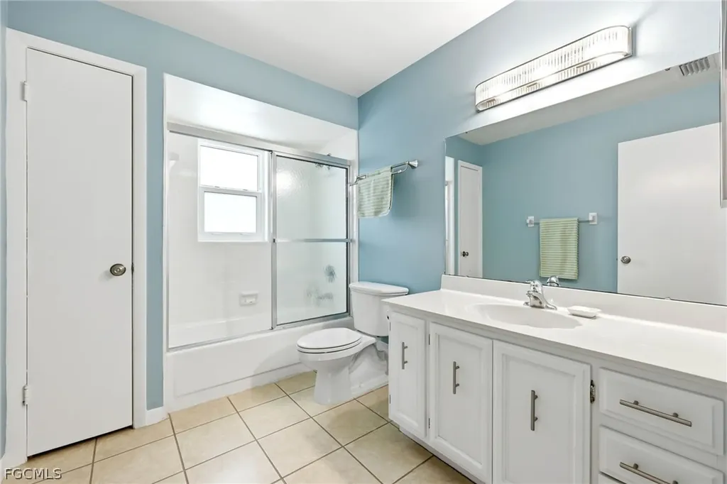 3374 N Key Drive North Fort Myers FL 33903