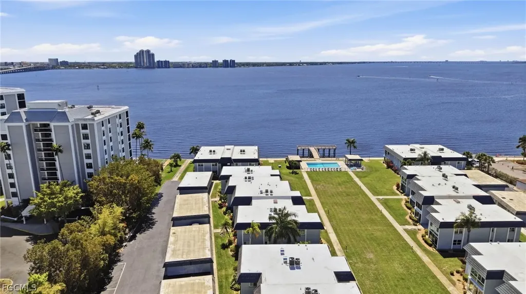 3374 N Key Drive North Fort Myers FL 33903