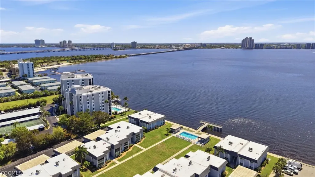 3374 N Key Drive North Fort Myers FL 33903
