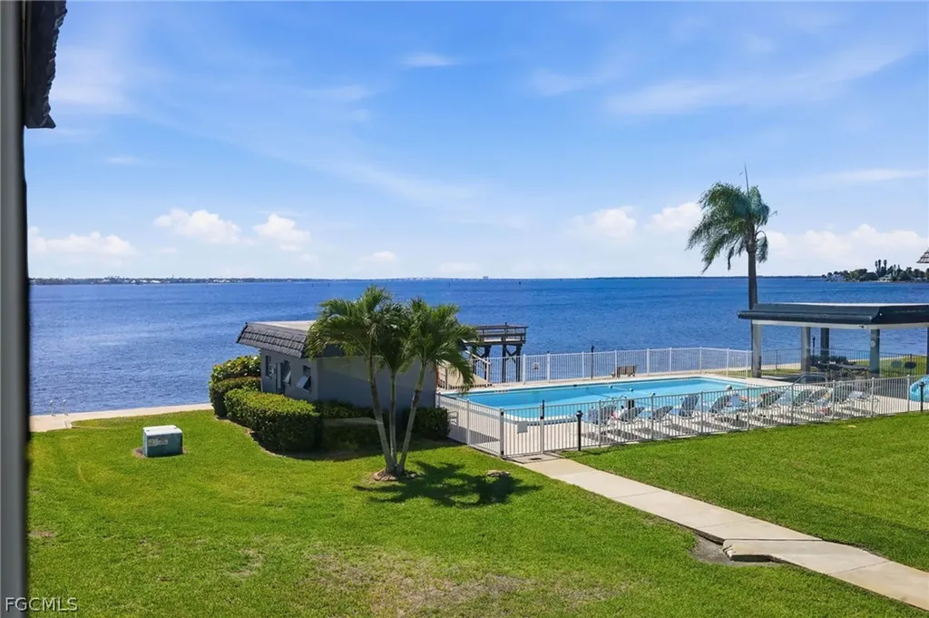 3374 N Key Drive North Fort Myers FL 33903