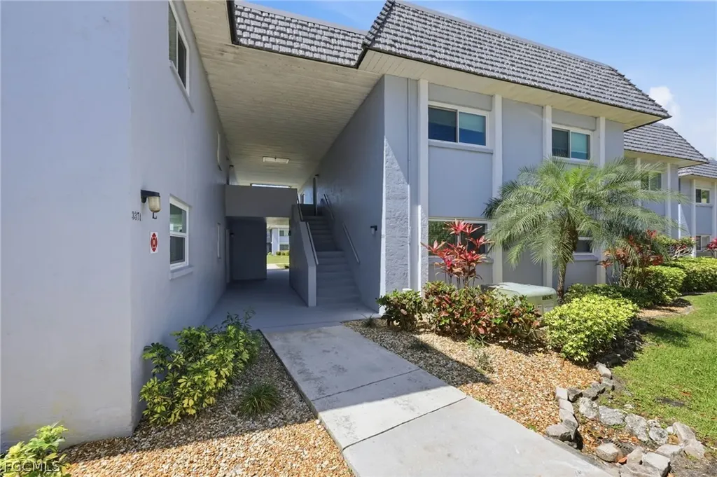 3374 N Key Drive North Fort Myers FL 33903