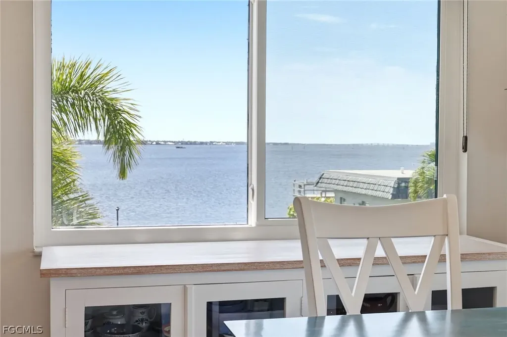 3374 N Key Drive North Fort Myers FL 33903