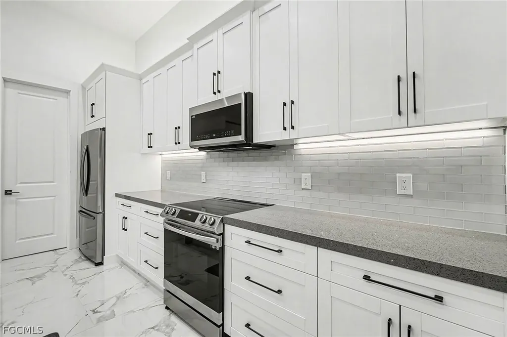 3621 NW 1st Street Cape Coral FL 33993