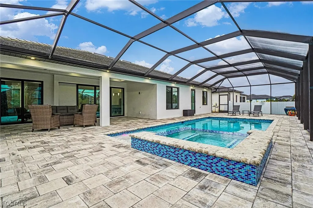 3621 NW 1st Street Cape Coral FL 33993