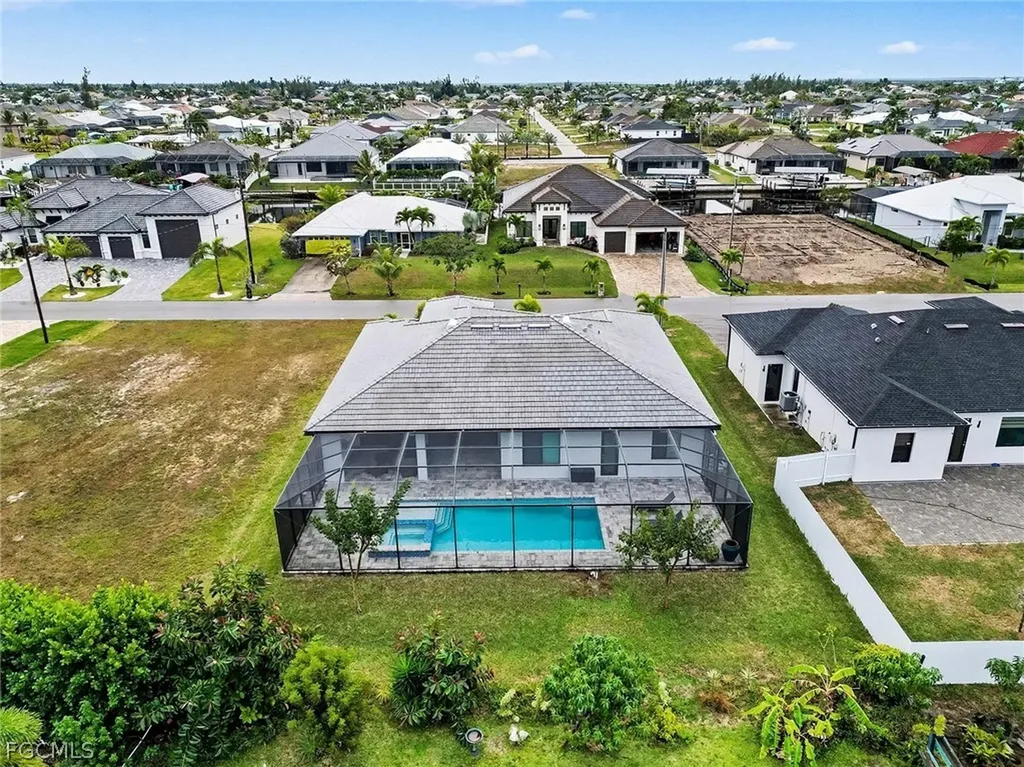 3621 NW 1st Street Cape Coral FL 33993