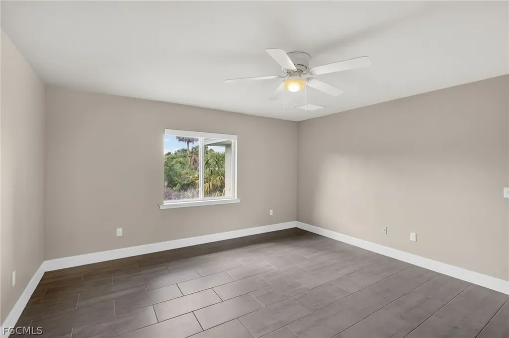 6023 Thrush Avenue Fort Myers FL 33905