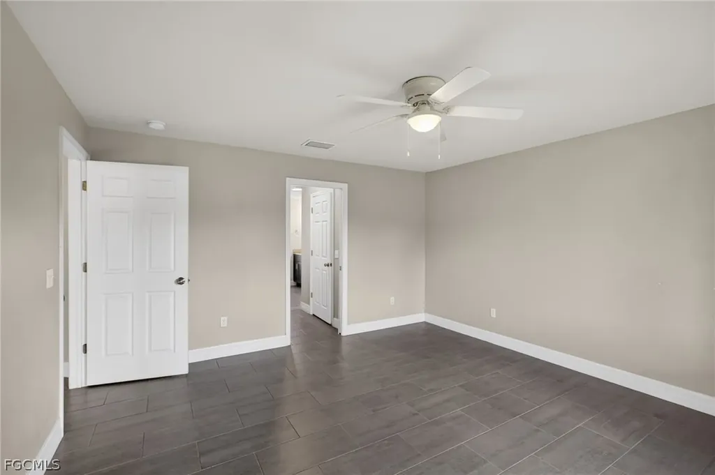 6023 Thrush Avenue Fort Myers FL 33905