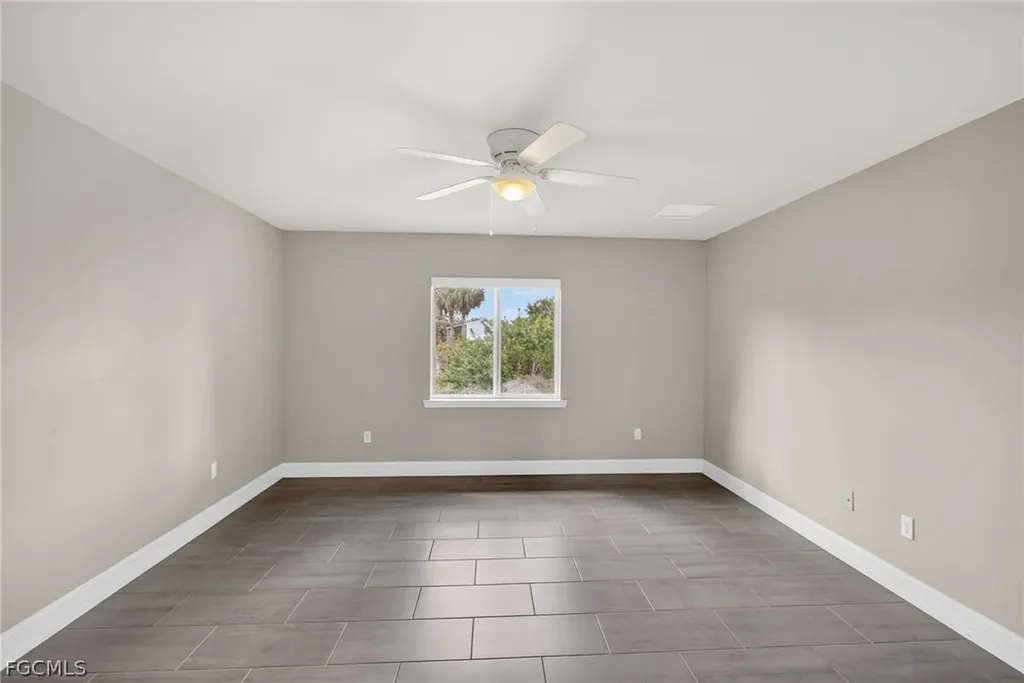 6023 Thrush Avenue Fort Myers FL 33905