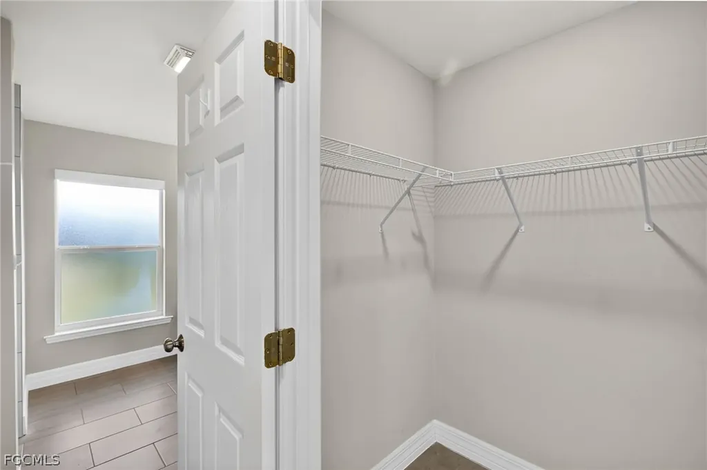 6023 Thrush Avenue Fort Myers FL 33905