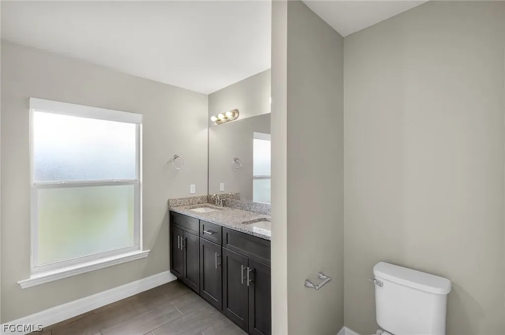 6023 Thrush Avenue Fort Myers FL 33905