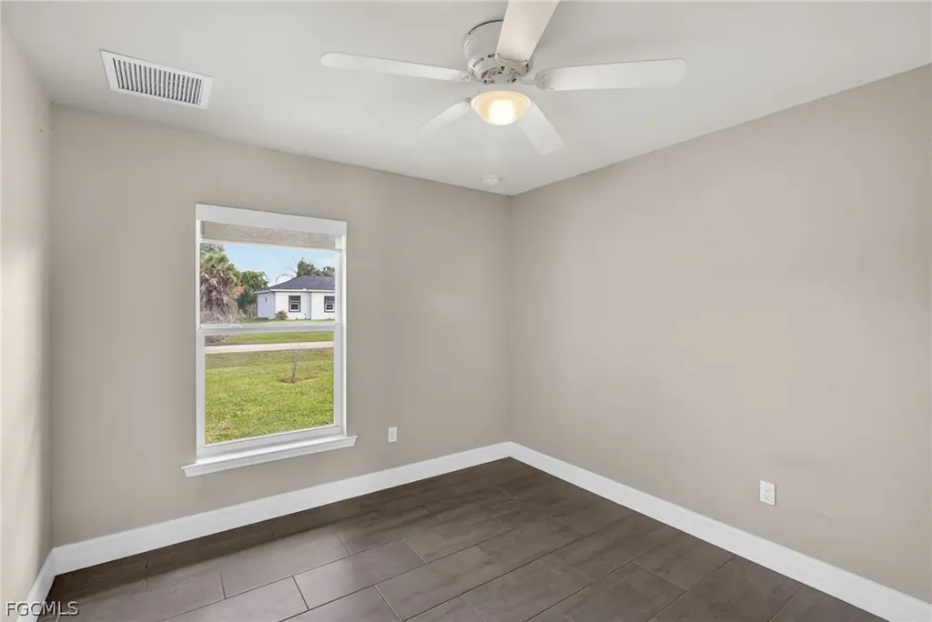 6023 Thrush Avenue Fort Myers FL 33905
