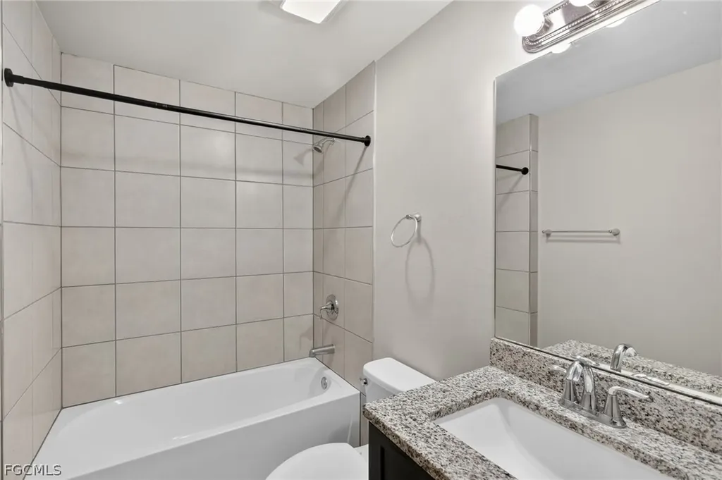 6023 Thrush Avenue Fort Myers FL 33905
