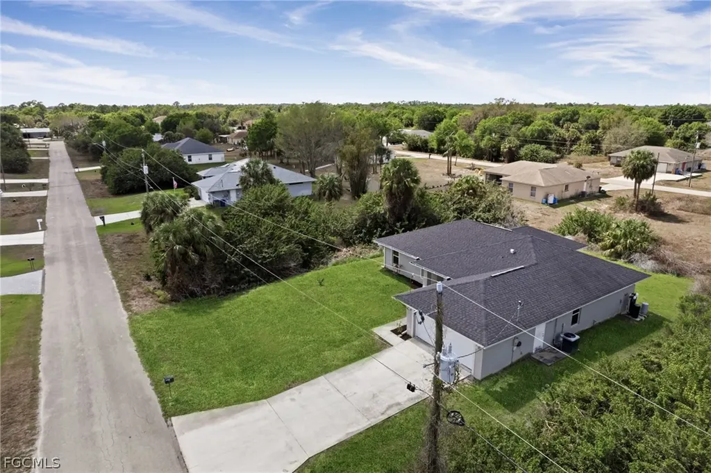 6023 Thrush Avenue Fort Myers FL 33905