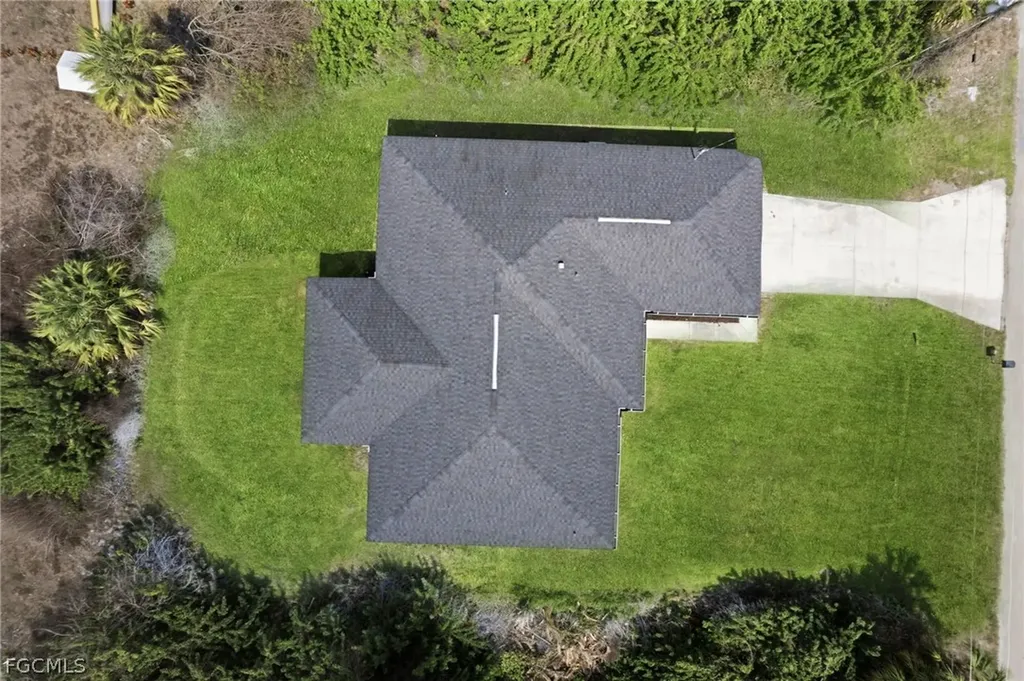 6023 Thrush Avenue Fort Myers FL 33905