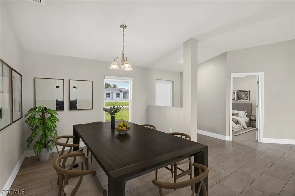 6023 Thrush Avenue Fort Myers FL 33905