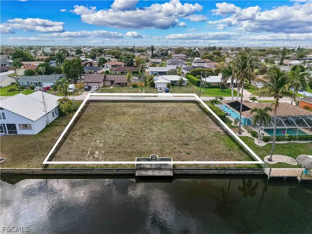 1025 SE 20th Avenue Cape Coral FL 33990