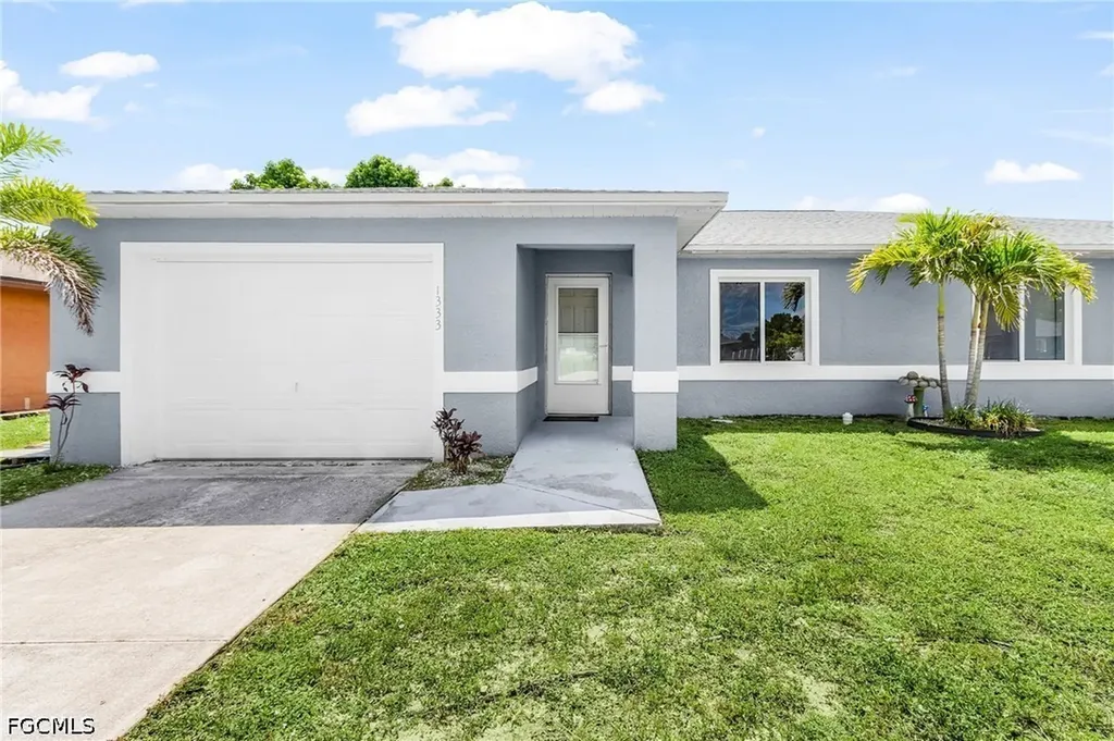 1333 SE 8th Avenue Cape Coral FL 33990