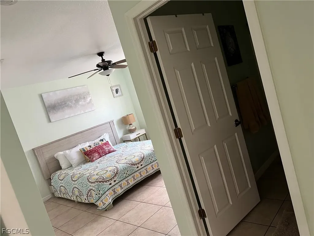 1333 SE 8th Avenue Cape Coral FL 33990
