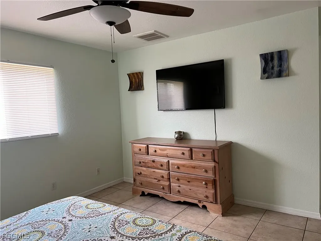1333 SE 8th Avenue Cape Coral FL 33990