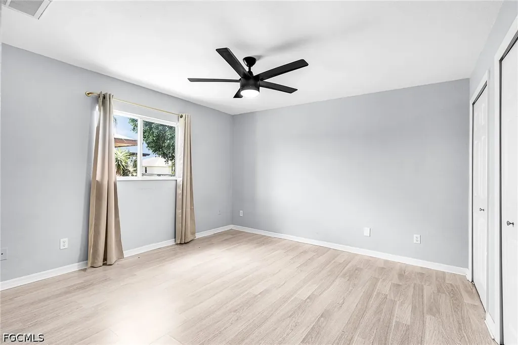 1333 SE 8th Avenue Cape Coral FL 33990