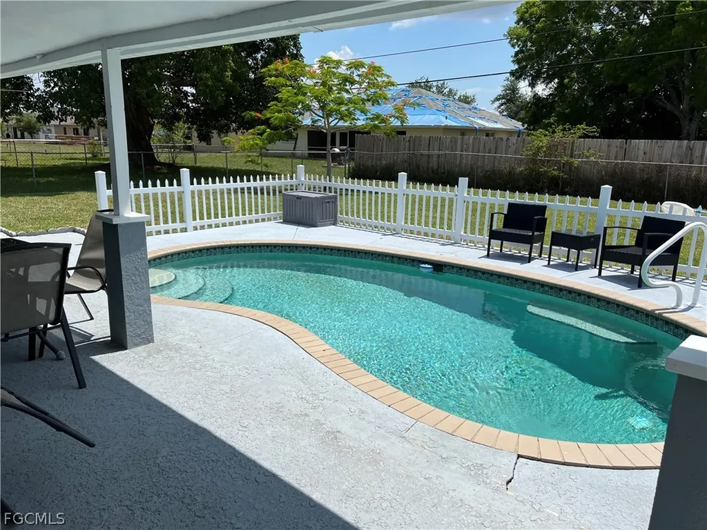 1333 SE 8th Avenue Cape Coral FL 33990