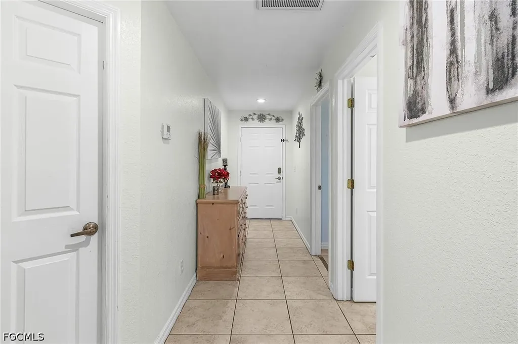 1333 SE 8th Avenue Cape Coral FL 33990