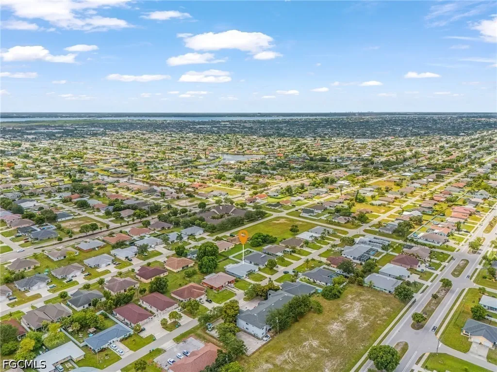 1333 SE 8th Avenue Cape Coral FL 33990