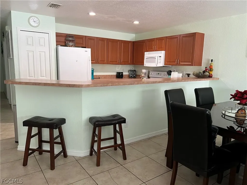 1333 SE 8th Avenue Cape Coral FL 33990