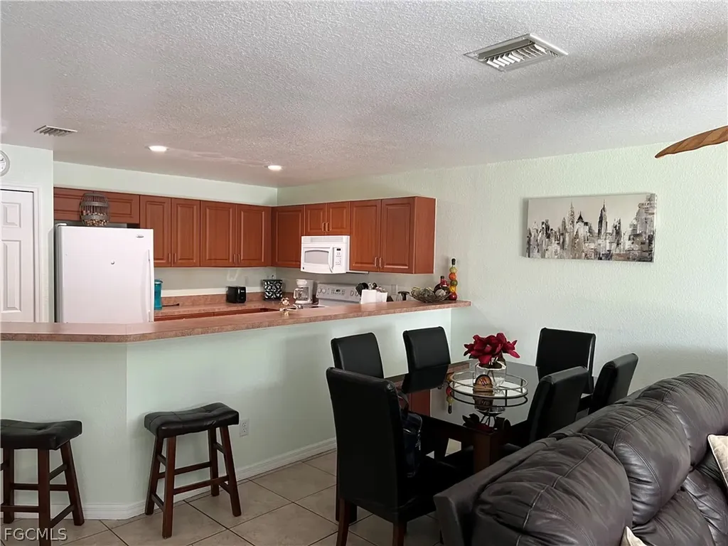 1333 SE 8th Avenue Cape Coral FL 33990
