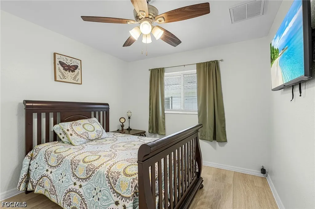 1333 SE 8th Avenue Cape Coral FL 33990