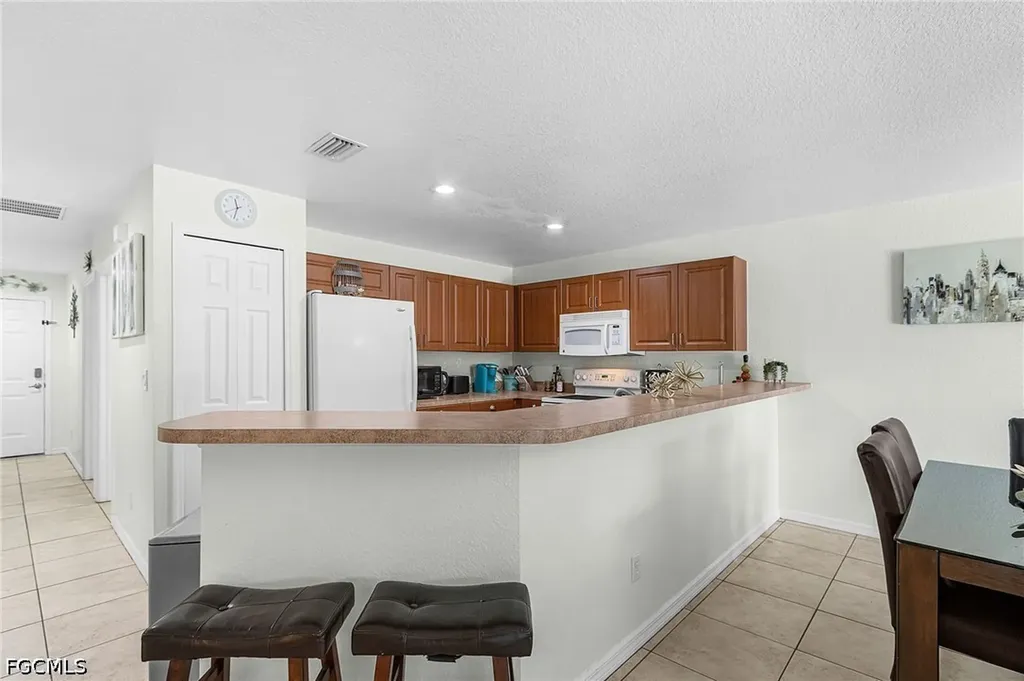 1333 SE 8th Avenue Cape Coral FL 33990