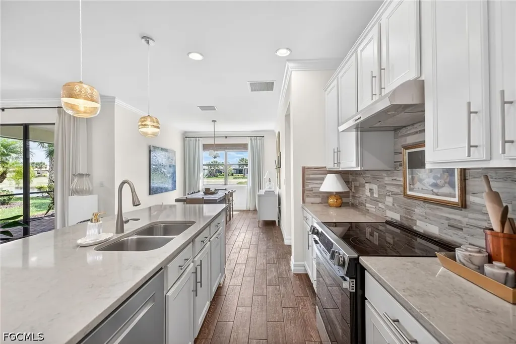 10825 Dennington Road Fort Myers FL 33913