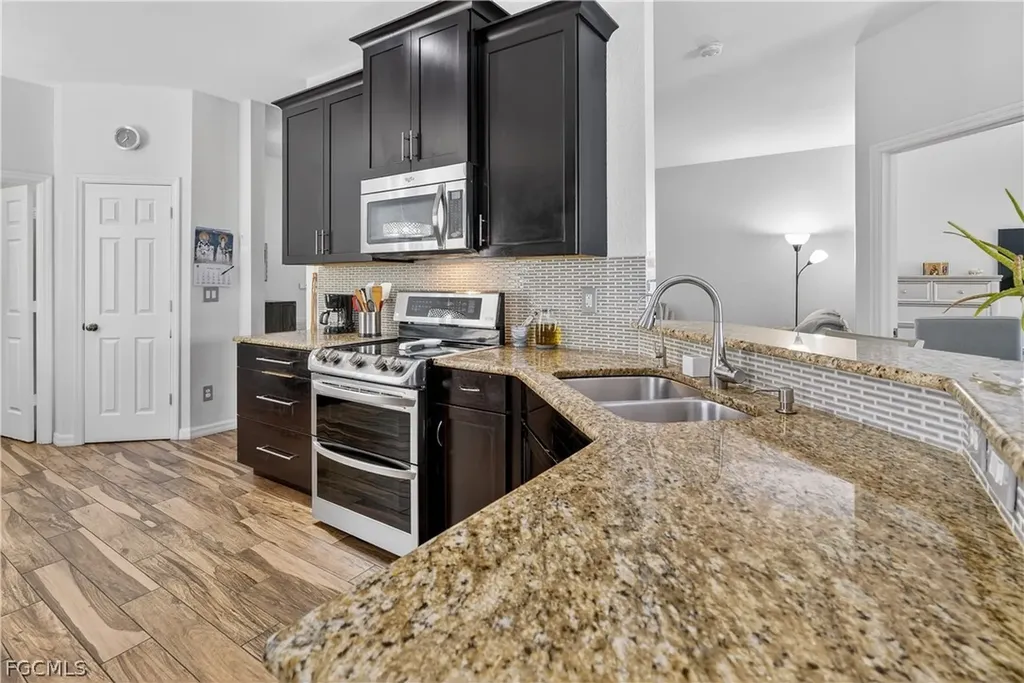 9689 Pineapple Preserve Court Fort Myers FL 33908